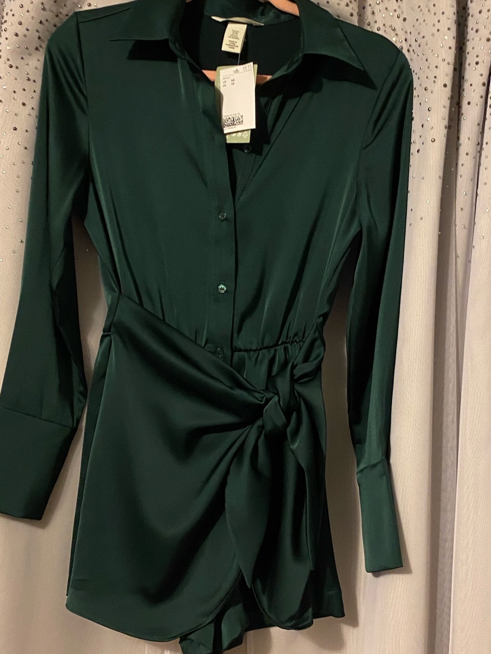 H & M NWT SIZE XS GREEN WRAP OVER SATIN LIKE ROMPER